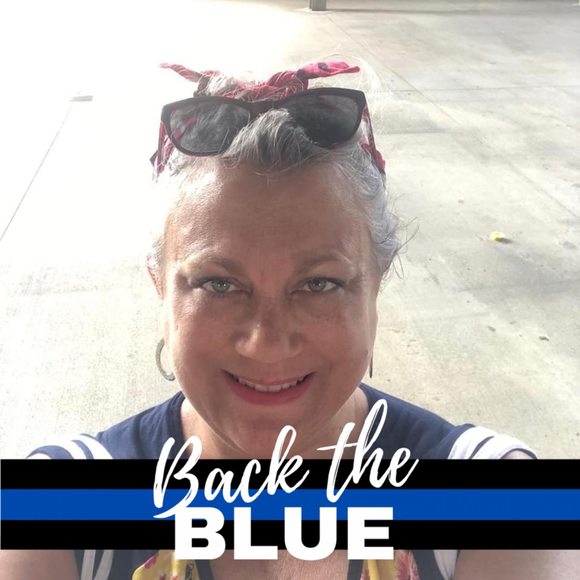 Meet your Posher, Elise - Picture 1 of 1